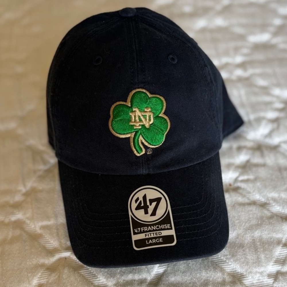 47 Brand new vintage shamrock notre dame Hat